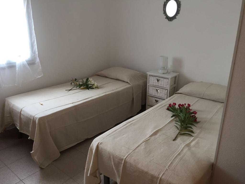 Il Fenicottero Rosa Villa Olbia Exterior foto